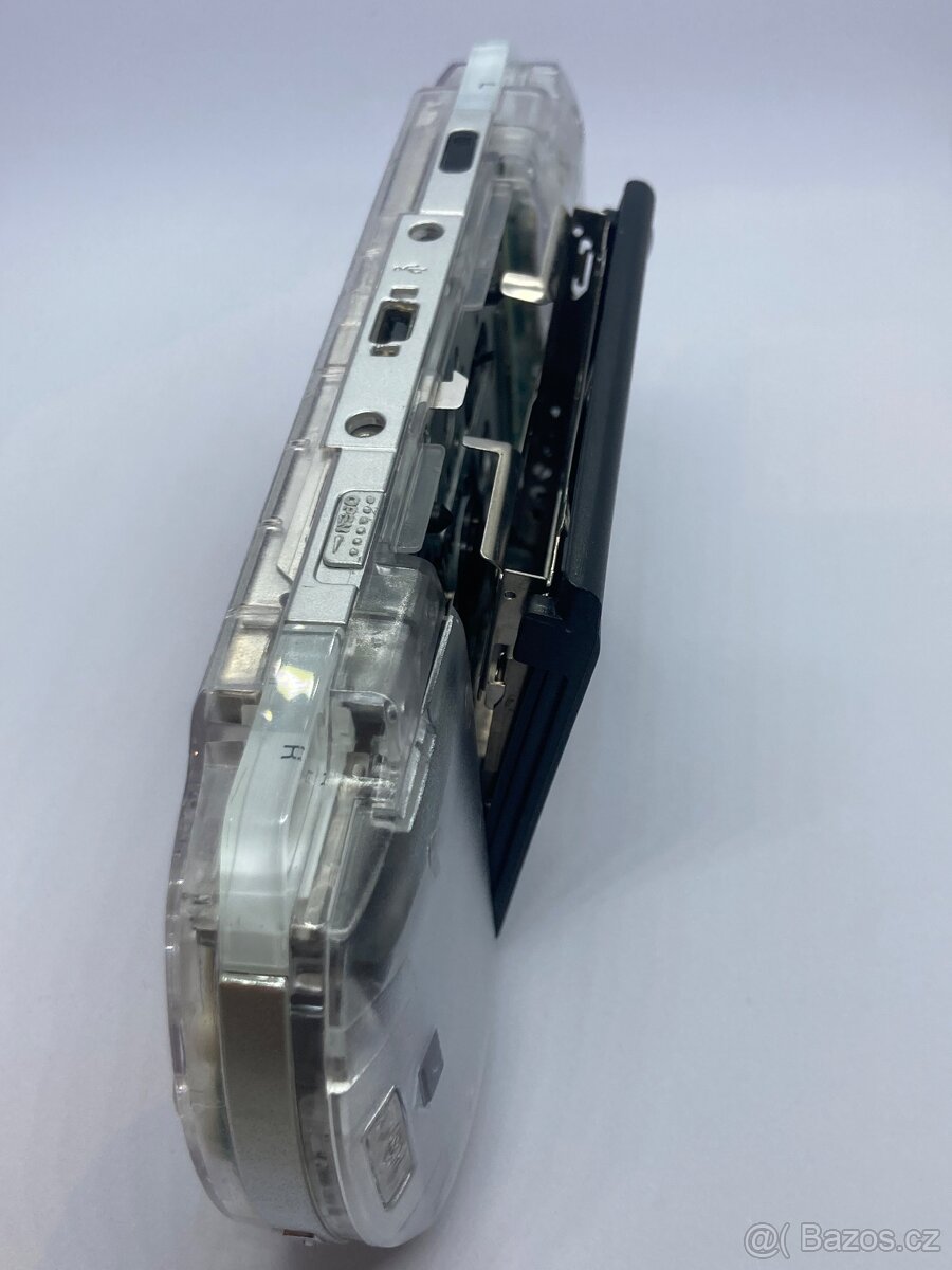 PSP 1000 Transparentní bílá barva + hry - 64GB - 9