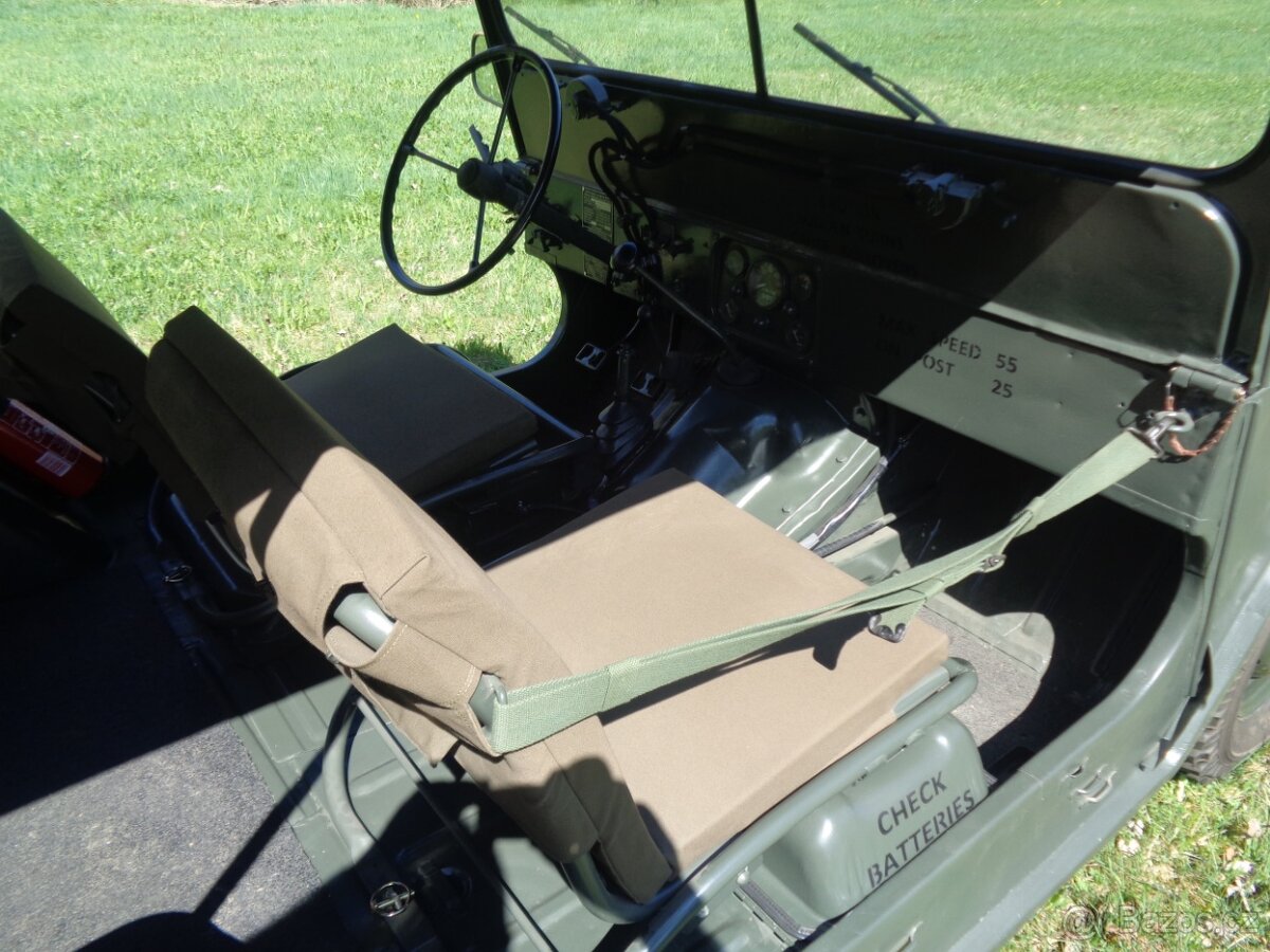 Ford Mutt M 151 A1 - 9