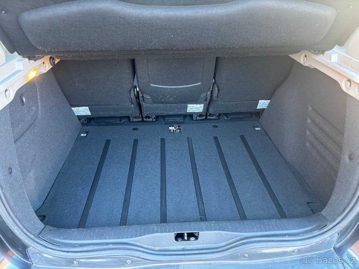 PREDÁM RENAULT SCENIC 3 X-MODE 1,5dci - 9