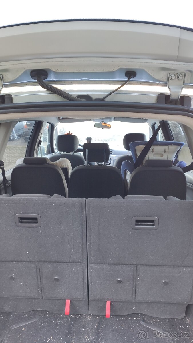 Ford Galaxy 2010 - 9