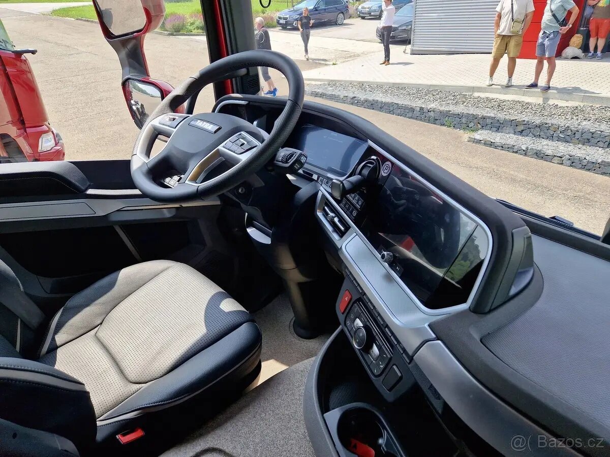 Nová "TATRA PHOENIX 2024" 6x6 S3 VS-mont - ZF TRAXON - 9