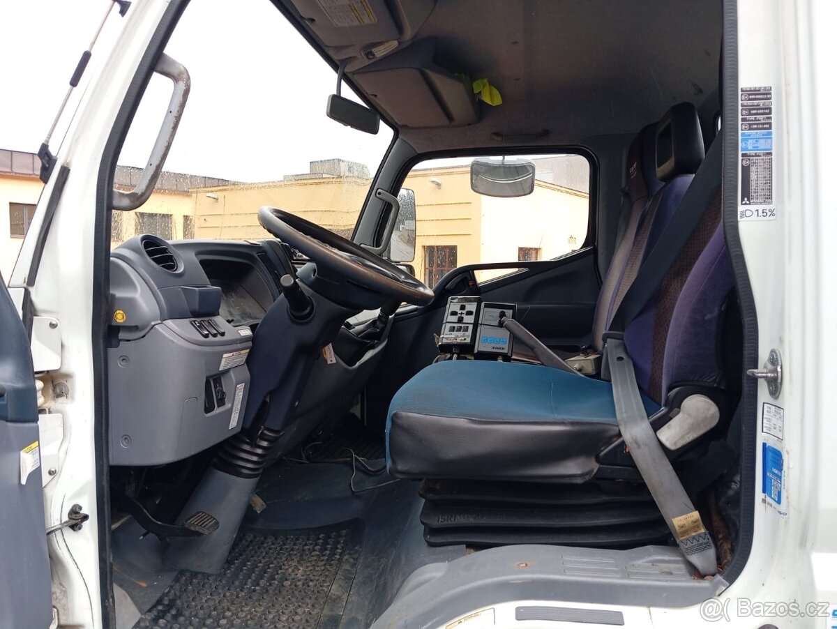 Fuso Canter 6C18 - 9