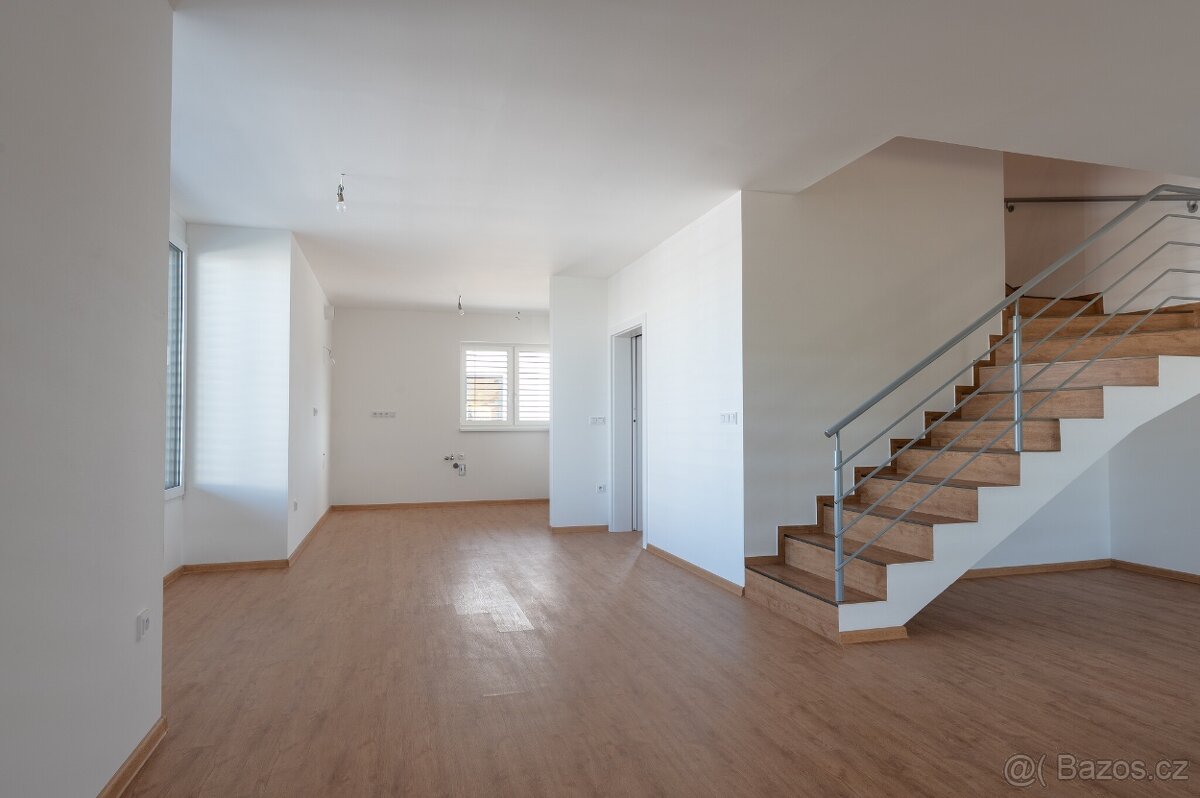 Prodej moderní novostavby 4 + kk se zahradou,Rychnov n. Kn. - 9