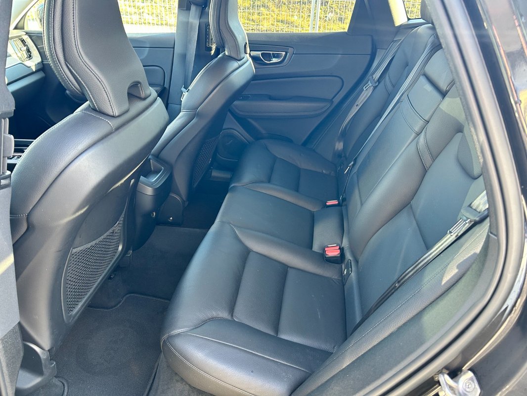 Volvo XC60 B4 AWD Inscription - 9