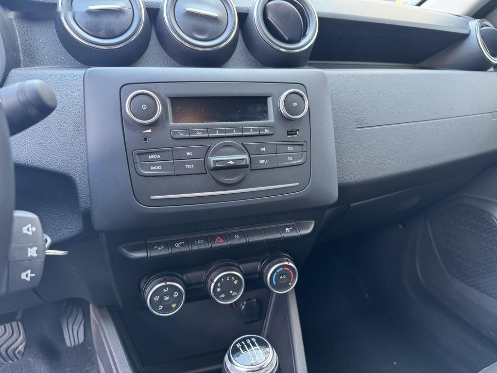 Dacia Duster,1.6 Sce 4x4 ČR 1.maj - 9