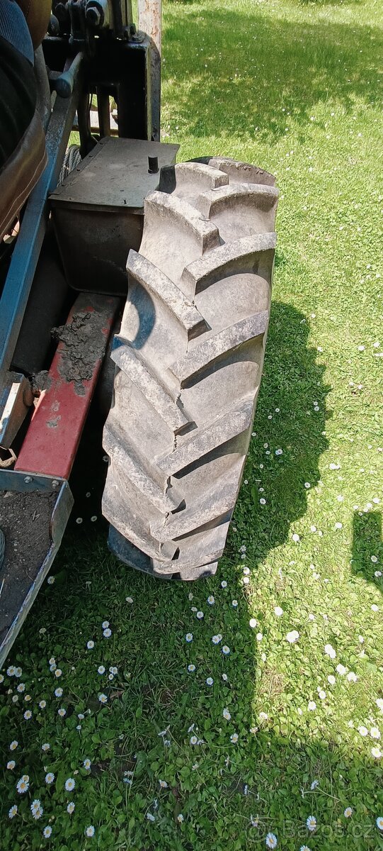 Prodám malotraktor - 9