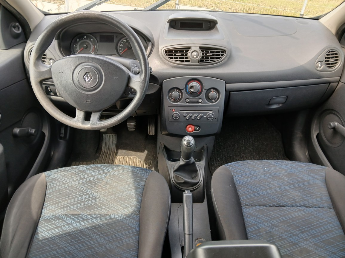 Renault Clio 1,5 dCI - 9