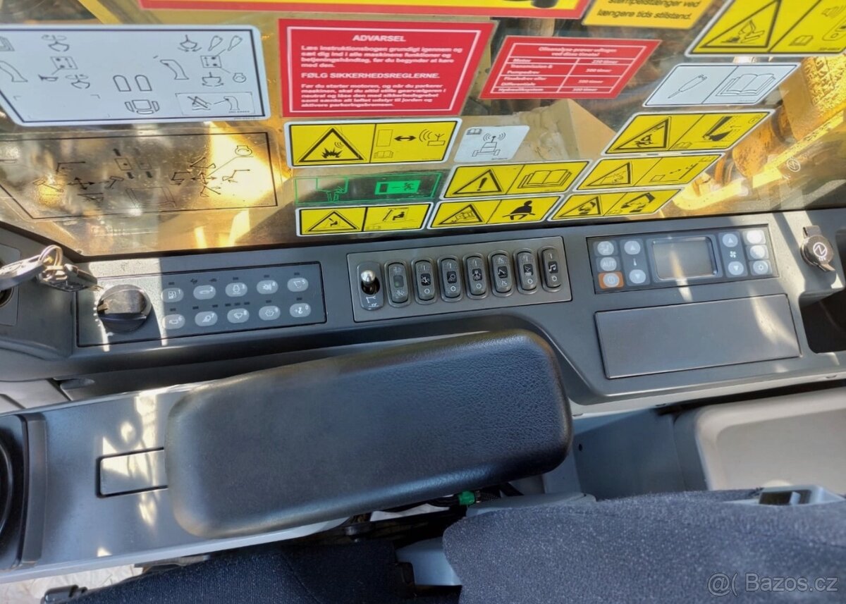 Caterpillar Cat 324E - 9