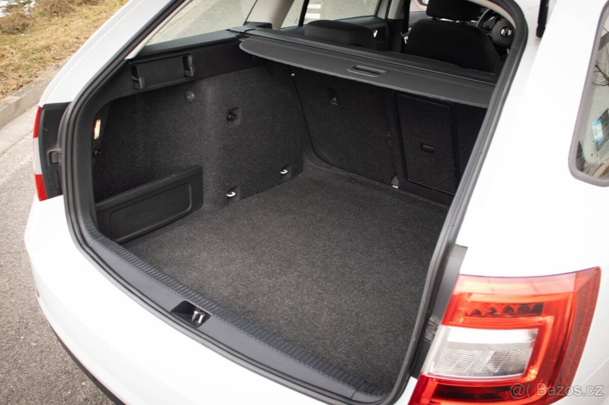 Škoda Octavia Combi 1.6 TDI DSG - 9