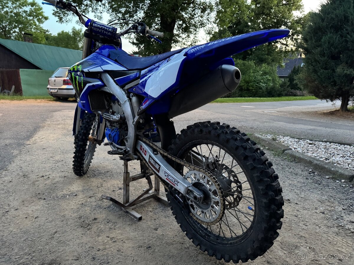Yamaha yzf 250 - 9
