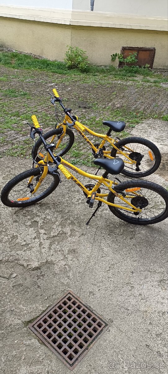 Dvě Amulet Speedy 20 - 9