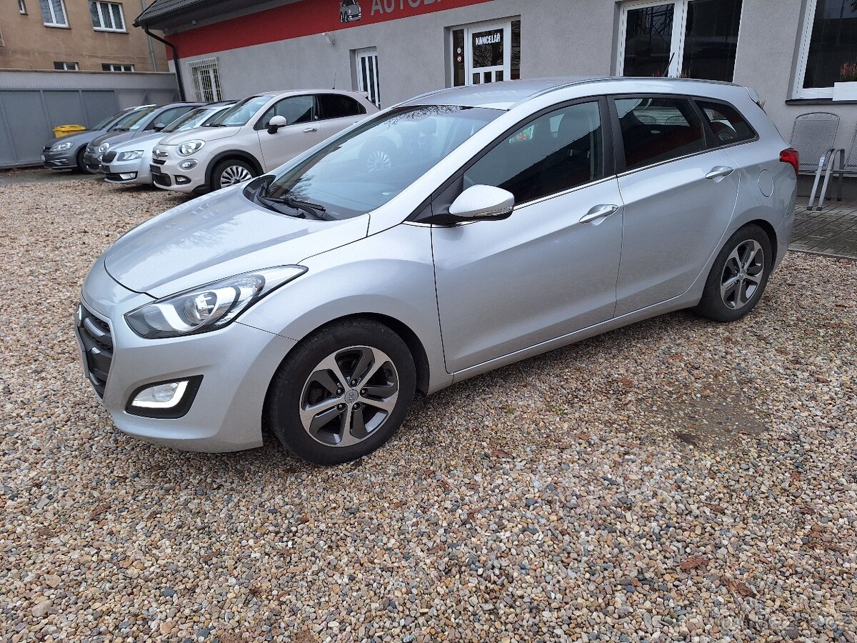 Hyundai I30 1.6CRDi 81KW Servisní kniha, ČR + Zim.kola, DPH - 9