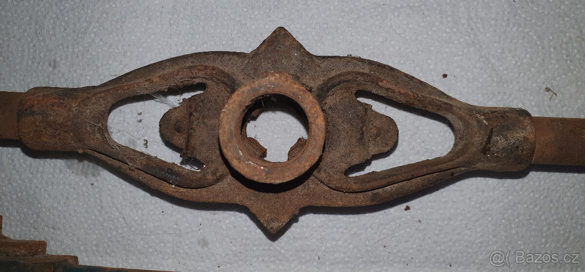 Vratidla na závitová očka - 9