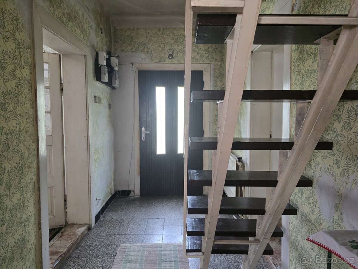 Malebná drevenica v pohraničí - 9