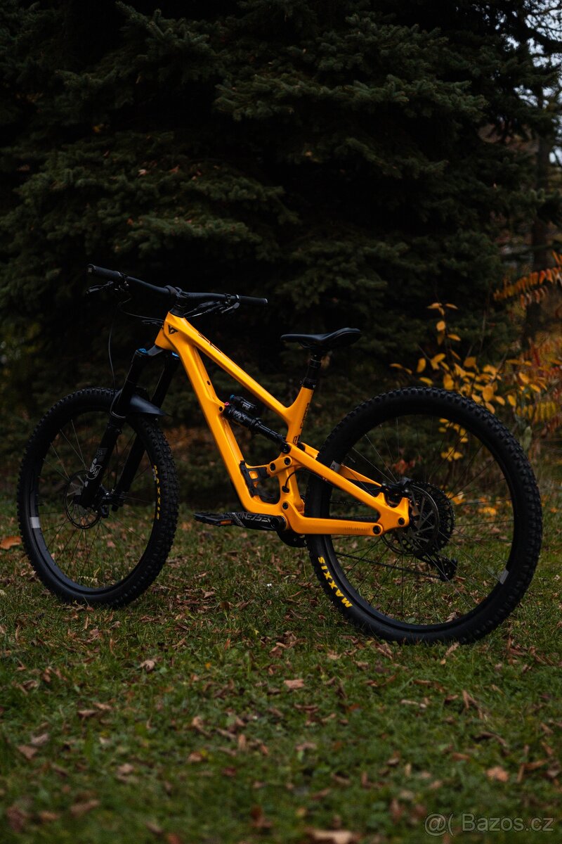 YT Capra Core 3 29 M - 9