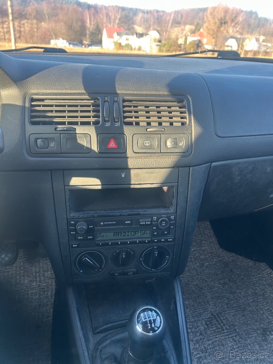 Vw Bora 1.6i 77 kW r.v 1999 dovoz DE - 9