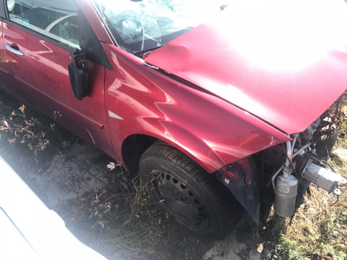 Renault Megane Combi 2,0i 16V Automat, 2008, díly - 9