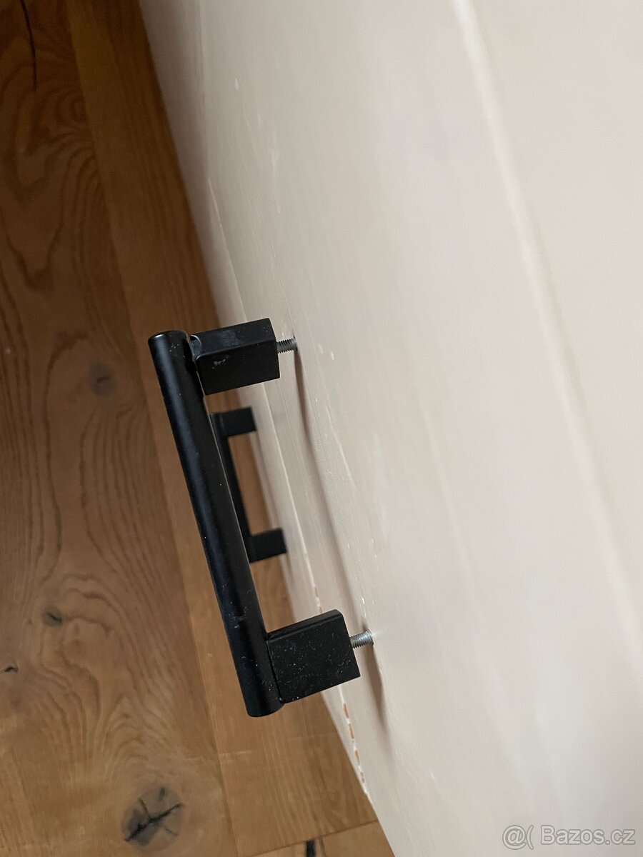 Přebalovací pult - 9