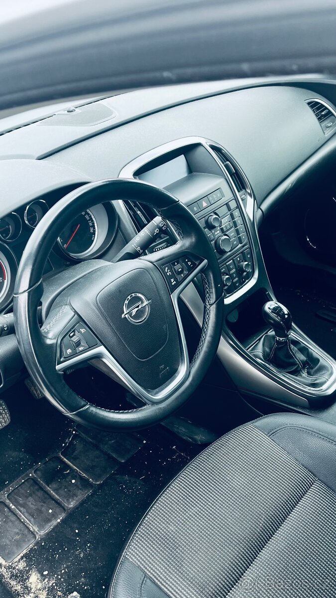 Opel Astra Havarované Pojízdné - 9