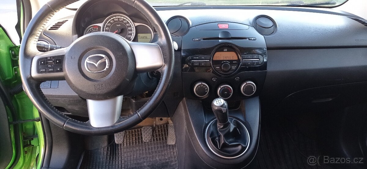 Mazda 2 - 9