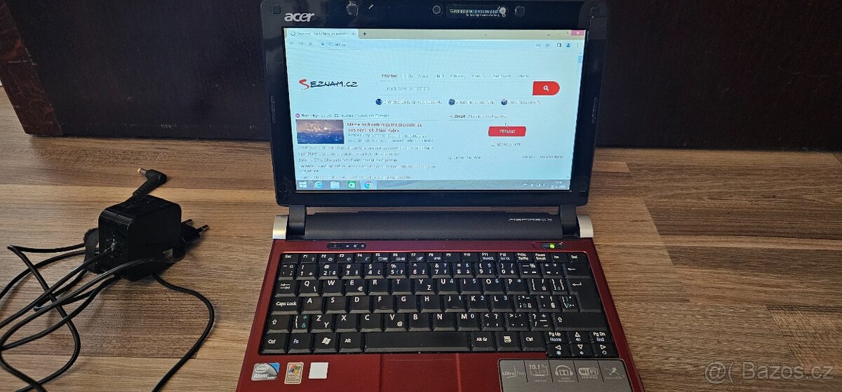 Malý netbook Acer Aspire - 9