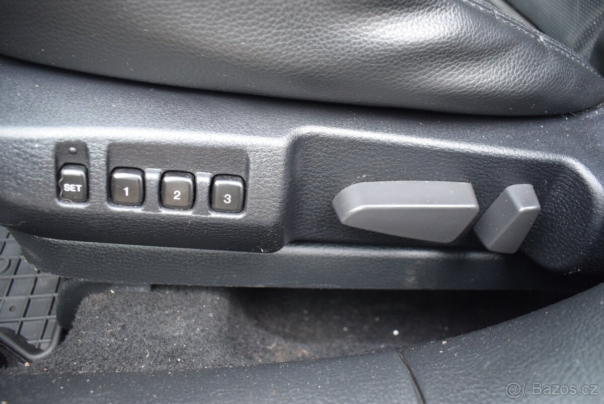 Mazda 6 2,0 MZR-CD PLNÁ VÝBAVA,SUPER STAV - 9