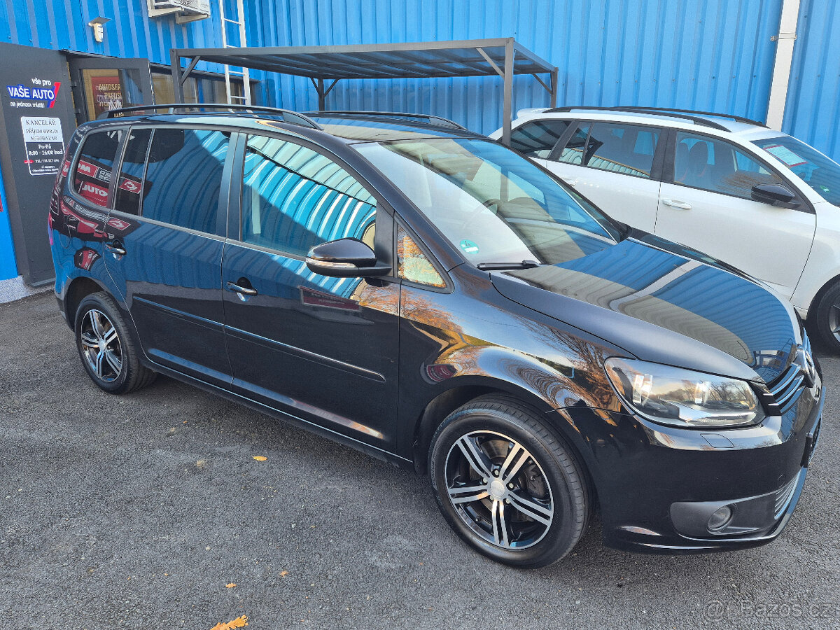 Volkswagen Touran 2.0 TDI 7 MÍST - 9