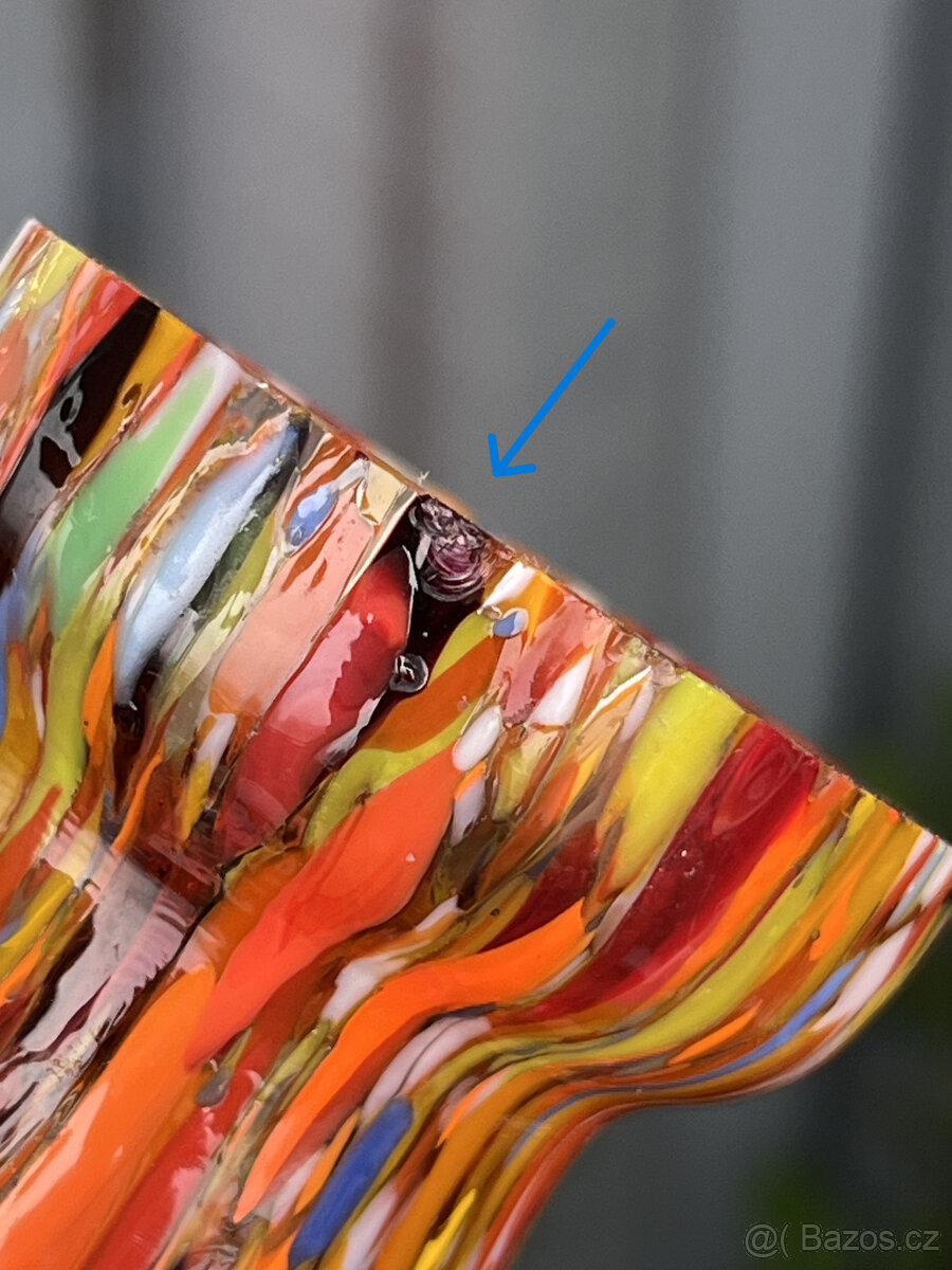 Starožitná malá váza 9.5 cm, barevné brokové sklo - 9