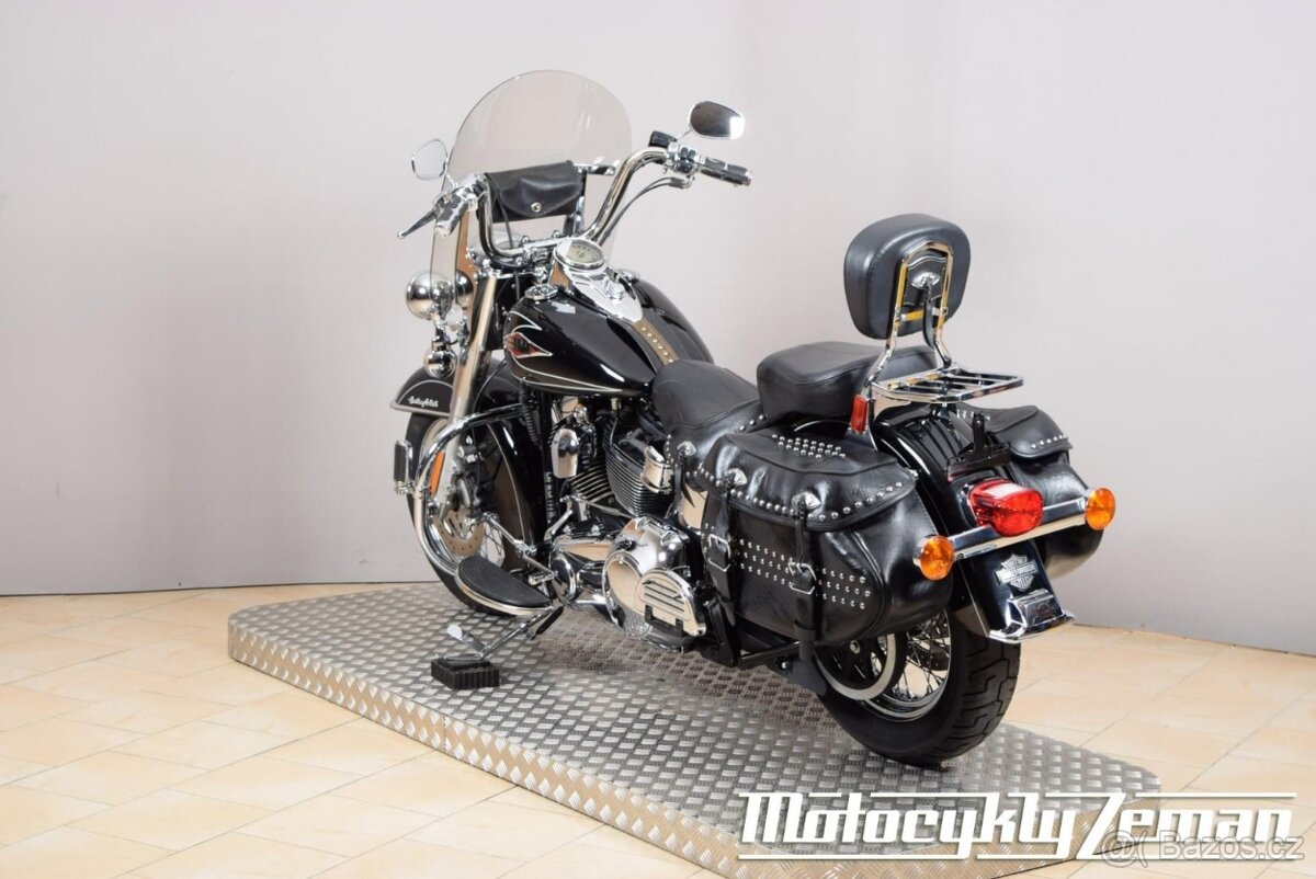 Harley-Davidson FLSTC Heritage Softail Classic 2009 - 9