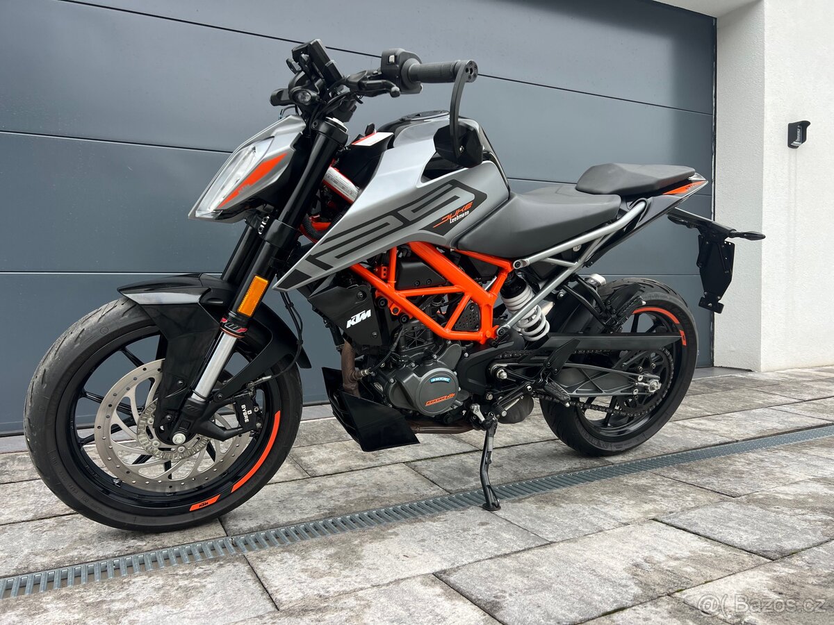 KTM Duke 125, 7/22 - 9