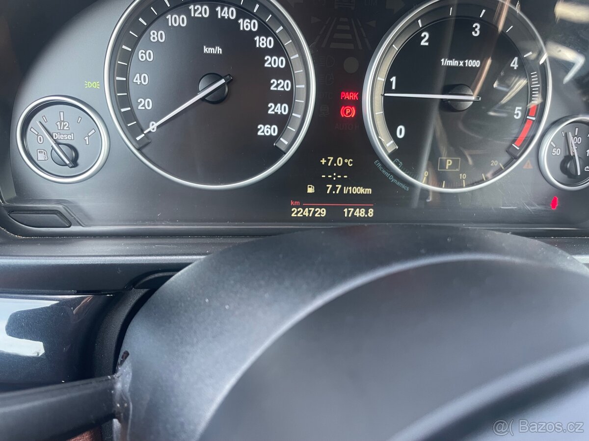 BMW F10 2.0 135KW Automat - 9