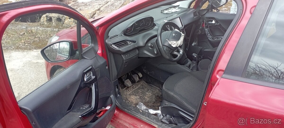 Peugeot 208 1.2 60kw puretech díly - 9