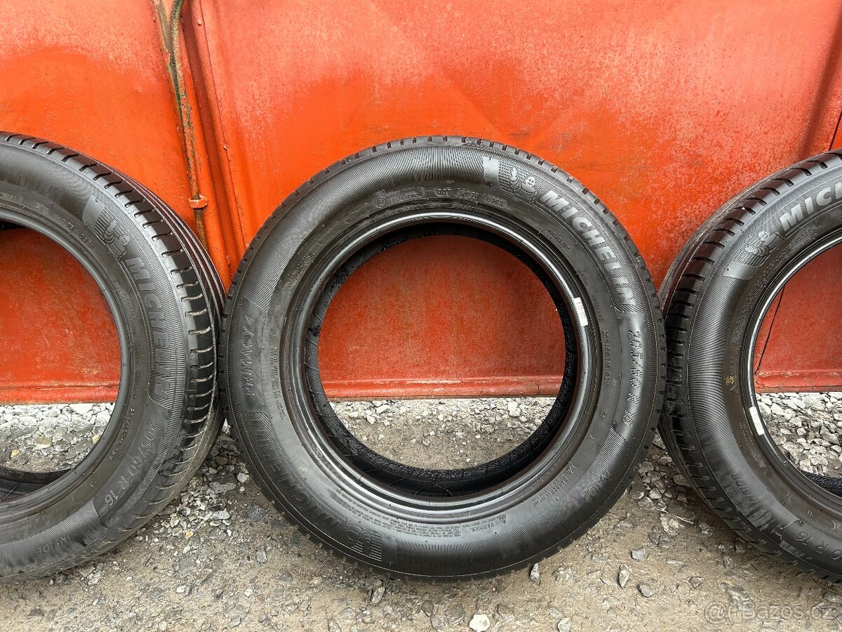 Prodám gumy 205/60/16 Michelin - 9