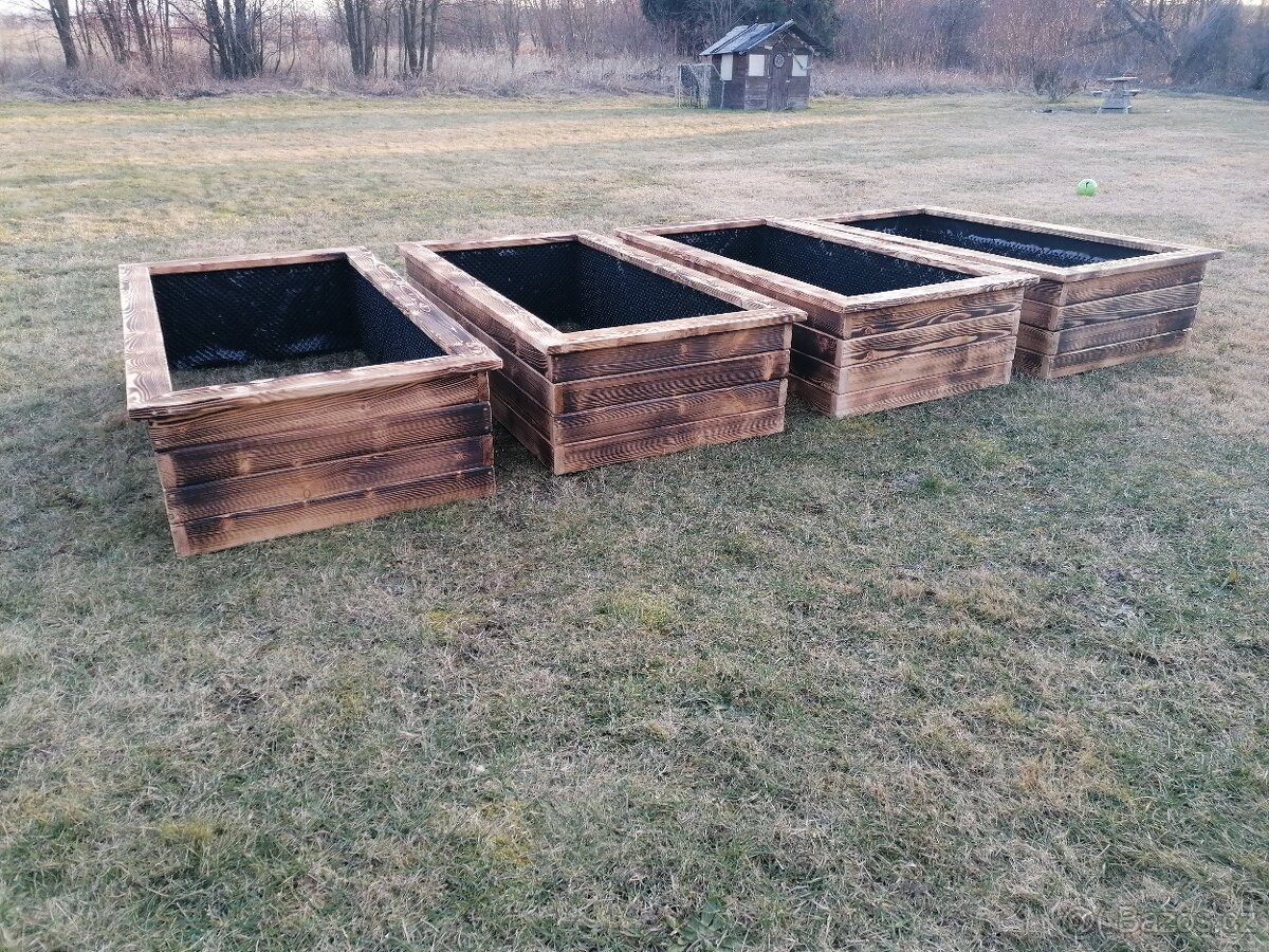 Modřínové masivní vyvýšené záhony - 9