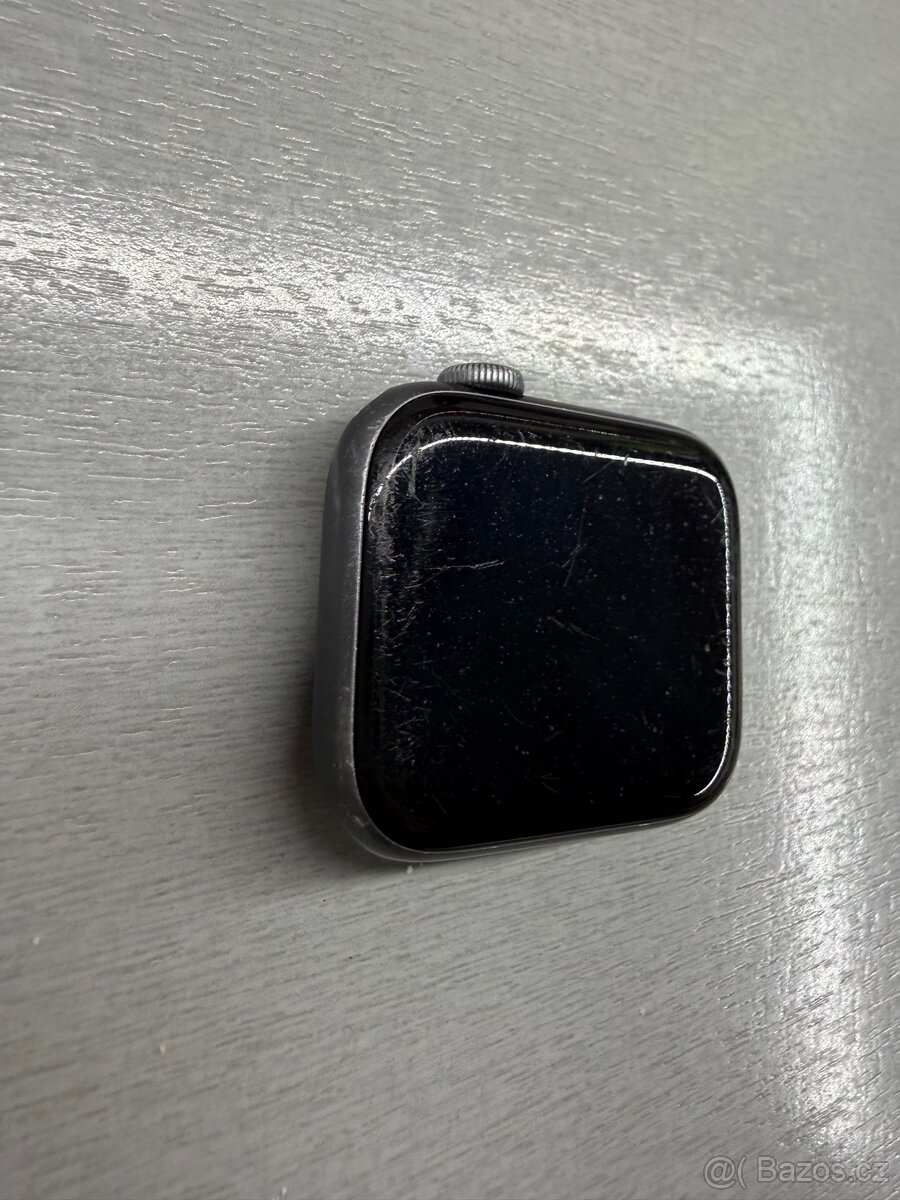 Apple Watch 4 44mm - 9