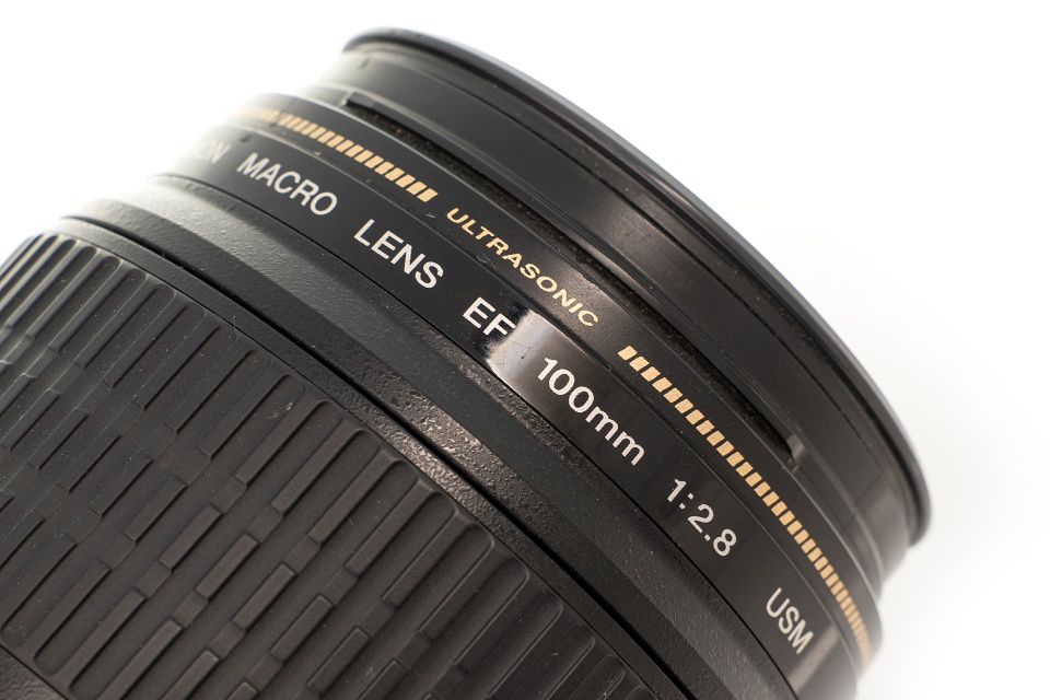 Canon EF 100 mm f/2,8 Macro USM + Hoya UV filtr HMC - 9