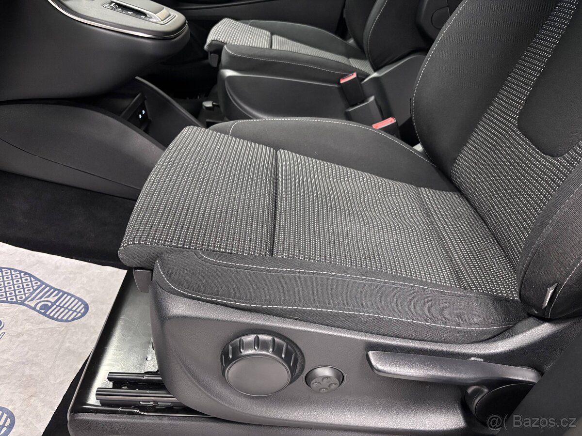 Mercedes-Benz Třídy V 2,0 V300 L STYLE 4MATIC - 9