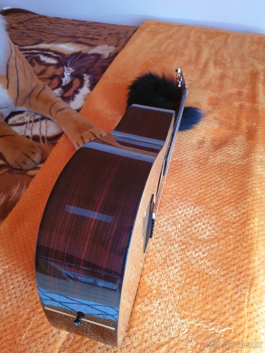 DREADNOUGHT KYTARA YAMAHA DW 15 - 9