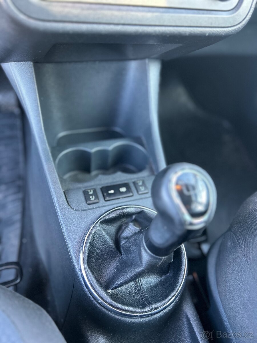 Škoda Fabia 1.6tdi - 9