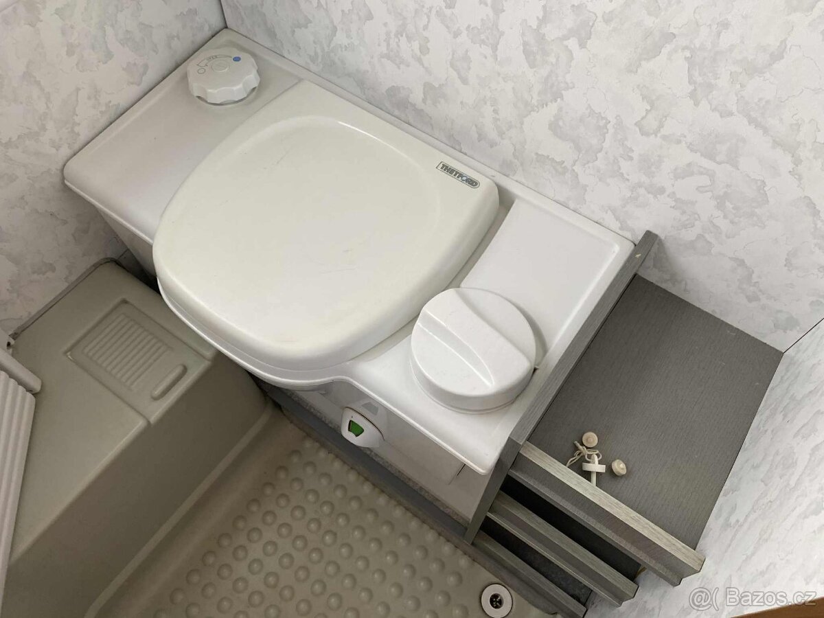 Adria Unica 432 / 100km/h - 9