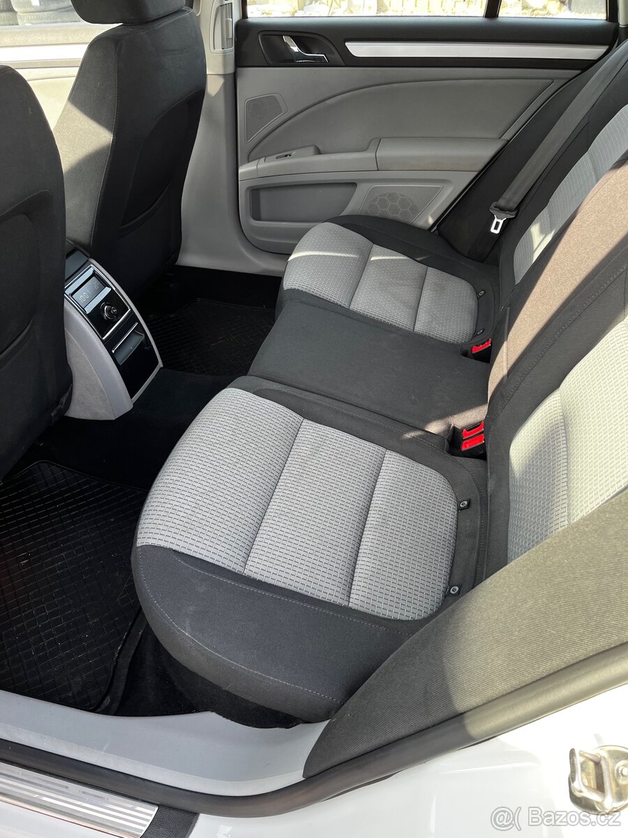 Škoda Superb combi - 9