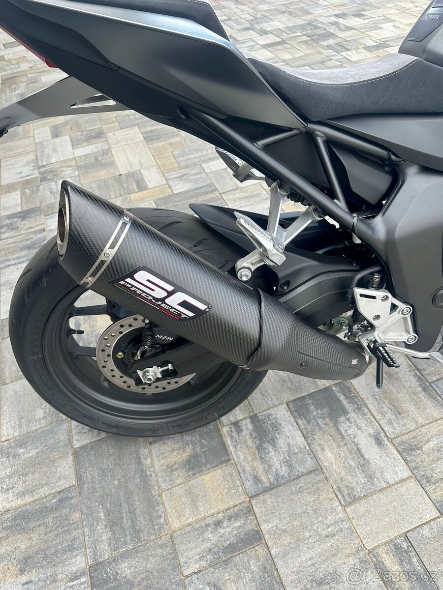 Honda 1000 hornet - 9