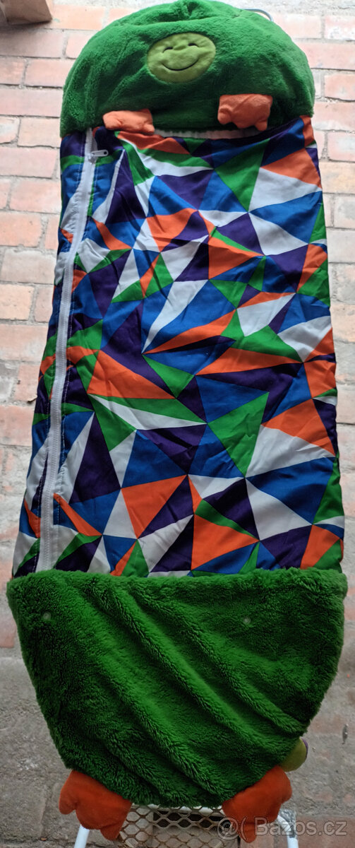 Kočárek pro panenku ,dětské oblečení ,fusak - 9