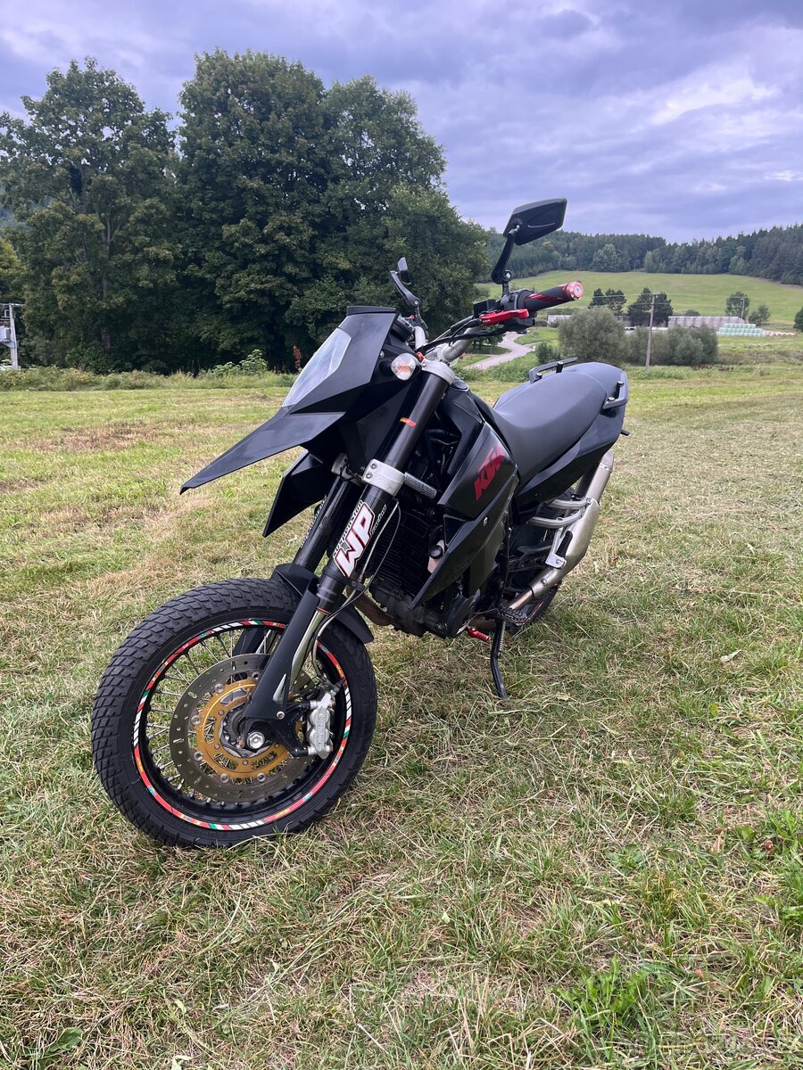 KTM 690SM - 9
