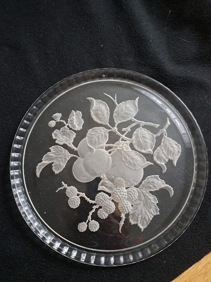 starožitné misky a tácy s ornamentální řezbou - 9