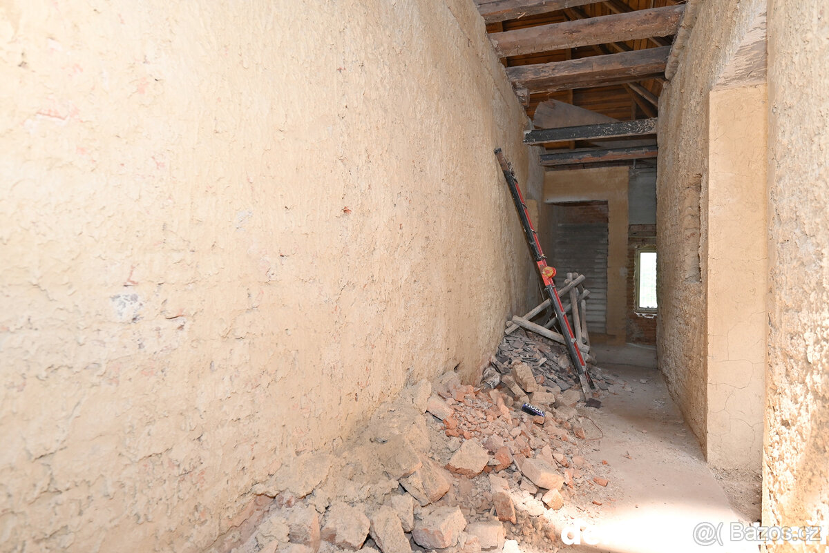 PRODEJ INVESTIČNÍHO DOMU VELKÁ ROUDKA - 9