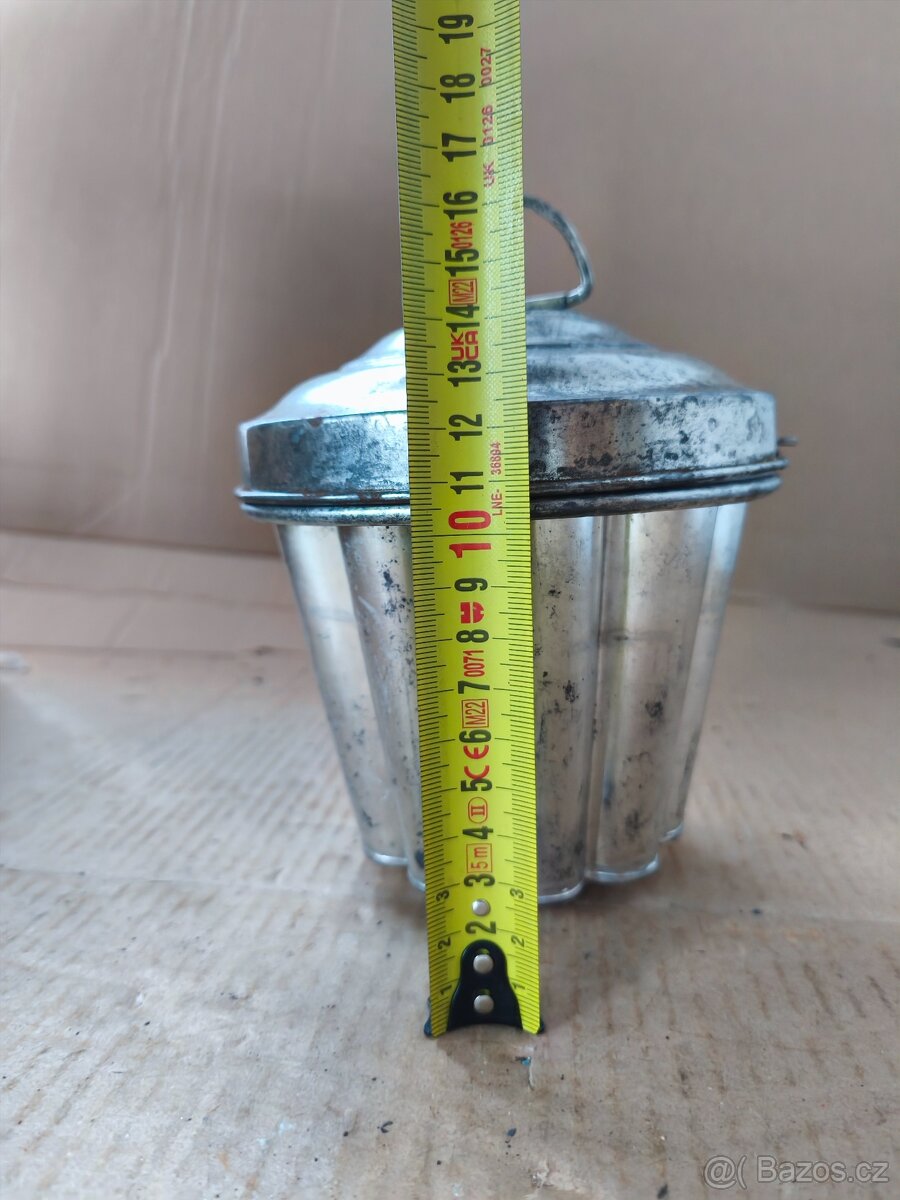 Starožitná forma na pudink - 9