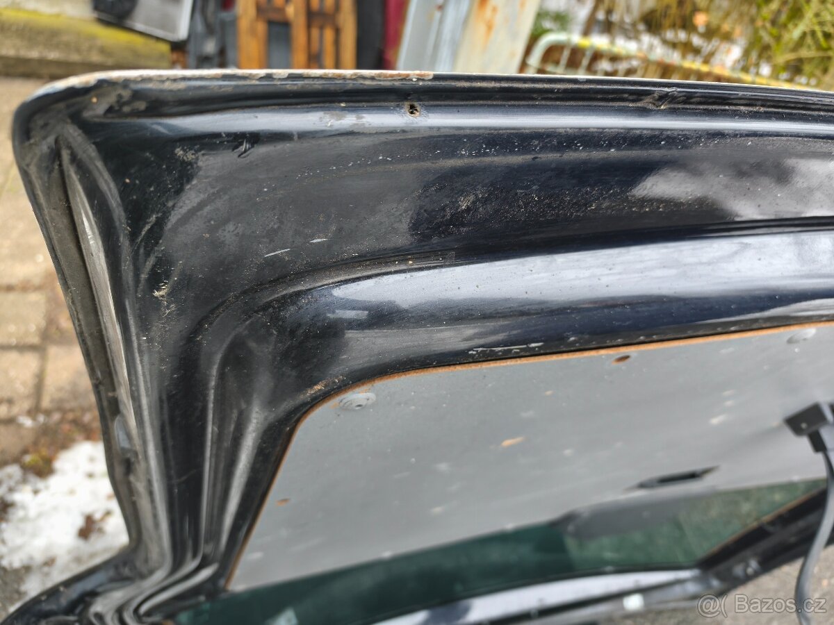 VW T5 Multivan, transportér - páté dveře , víko kufru - 9