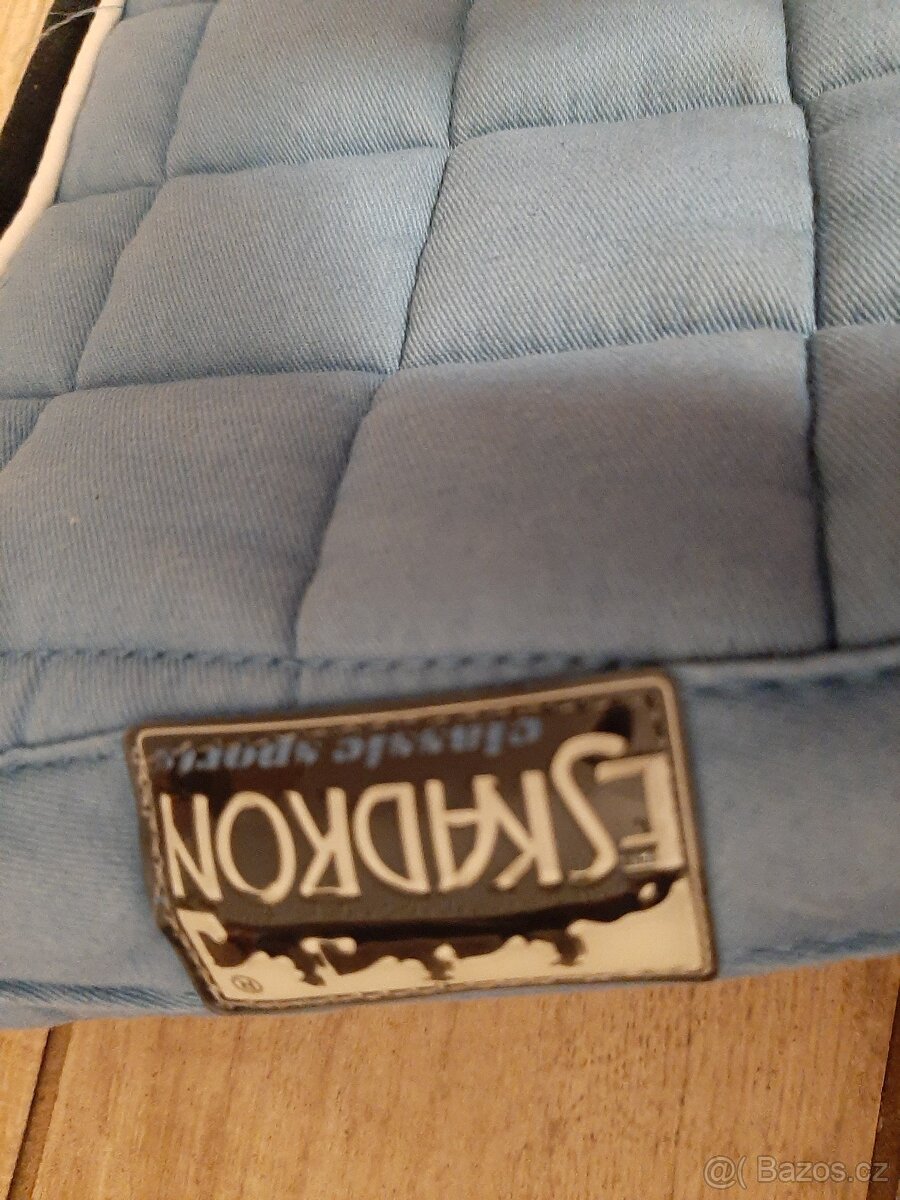 Eskadron sada modro-červená - 9