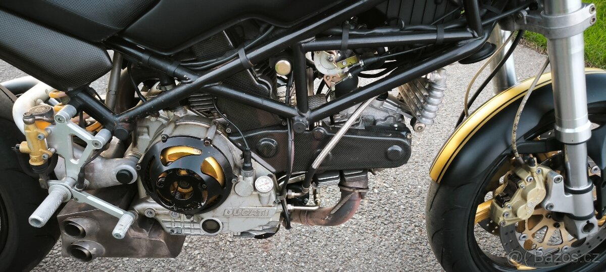 Ducati Monster 900i - 9
